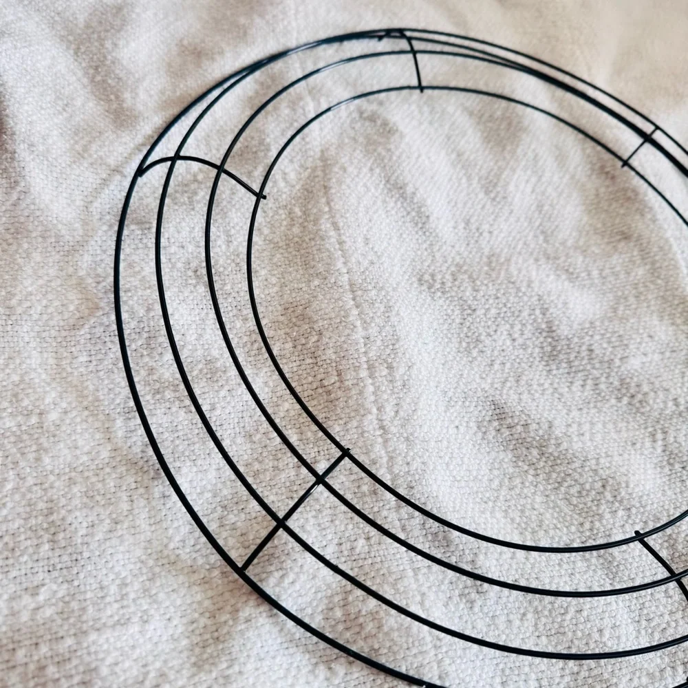 14” Round Metal Wire Wreath Ring Form for DIY Floral Wreaths Arts & Crafts NWT
